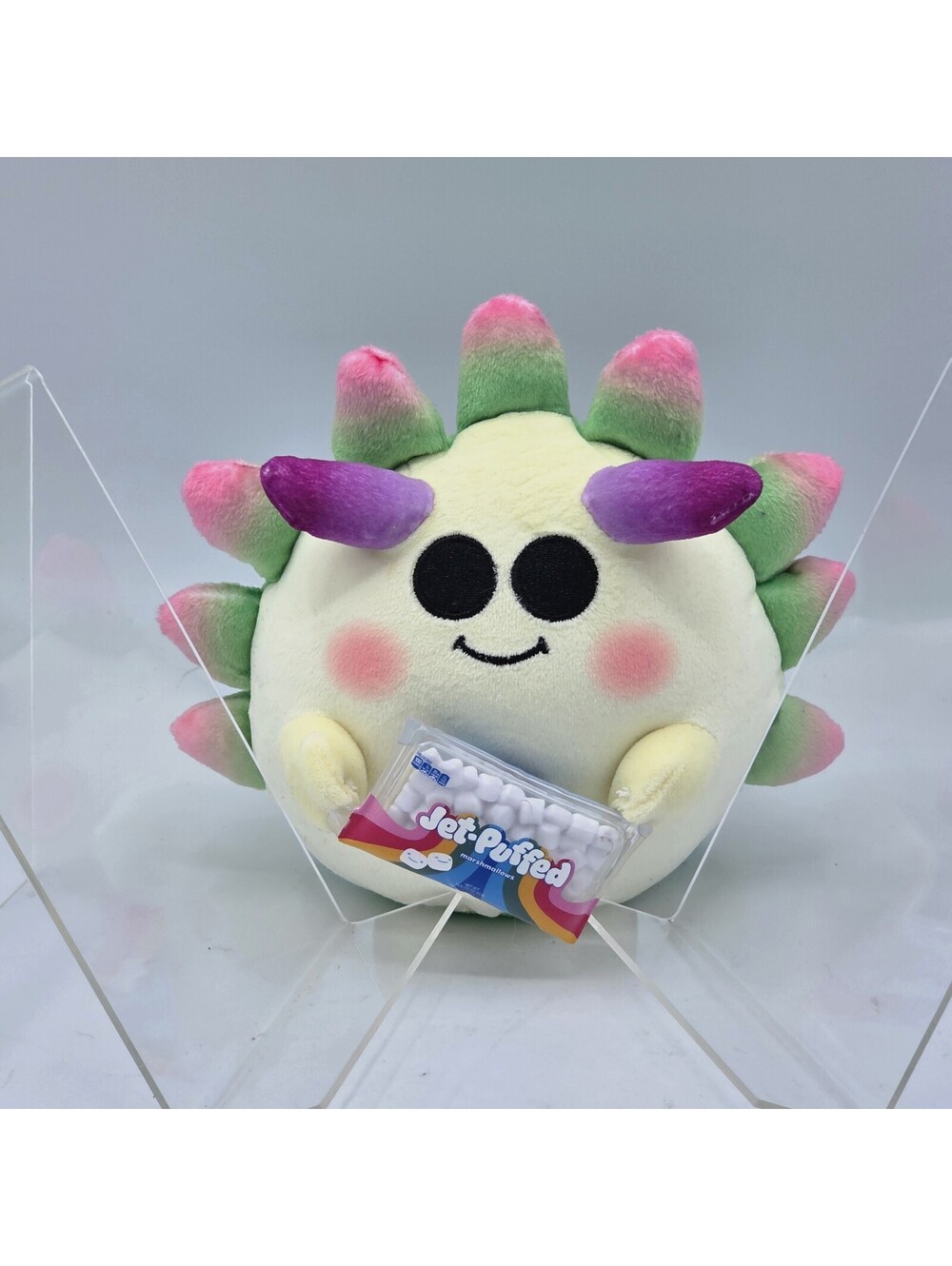 Snackles 5" Surprise Capsule Series 3 Stuffed Animal Sea Leaf Slug With Jet Puff